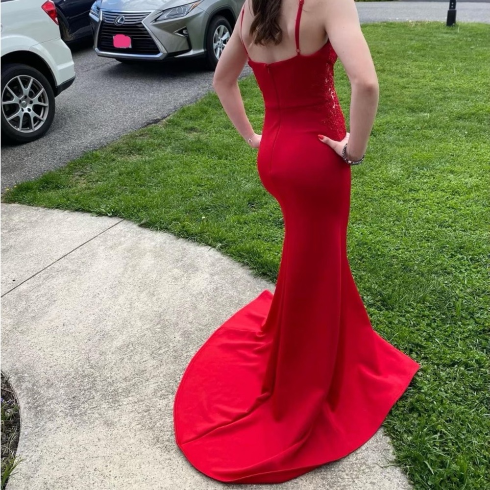 Women’s size 4 prom dress.